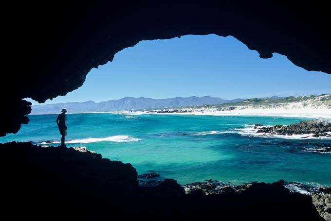 Tourist-Lodge-de-kelders-cave-gansbaa